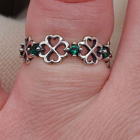 925 Sterling Silver Four Leaf Clover Good Luck Ring - Picture 6 of 9